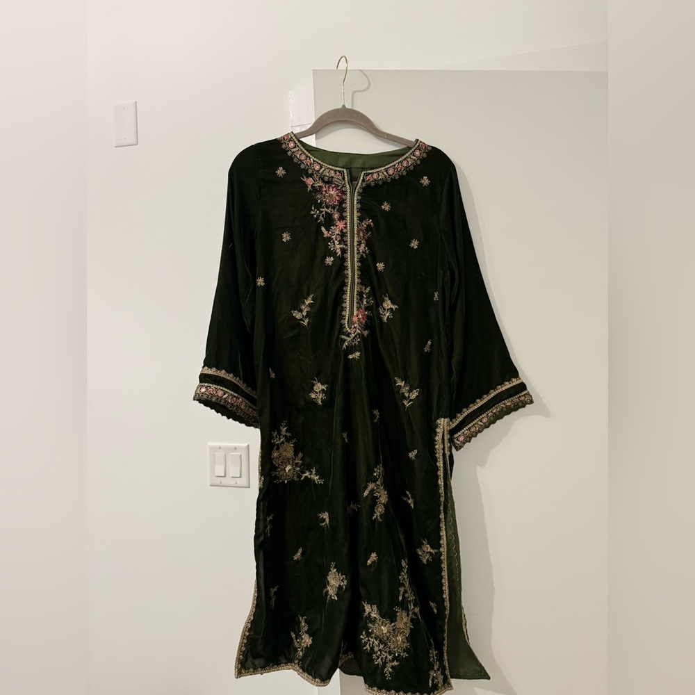 Embroidered Green Salwar Kameez